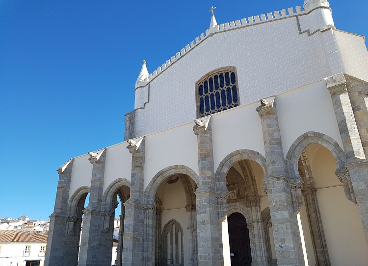 Capela dos Ossos