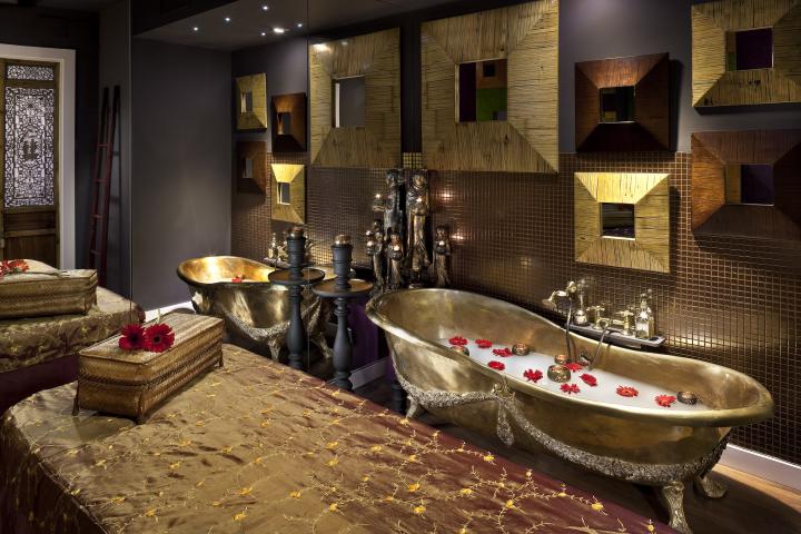 GranMeliaFenix-ThaiRoomMilkBathtub