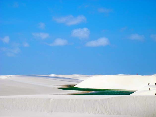 As incríveis dunas de areia nos Lençóis Maranhenses