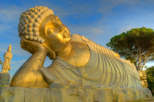 Buddha-Eden-Bombarral-HDR