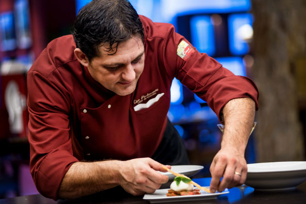 Comandado pelo Chef Ciro Piedimonte, ele fica na área da piscina do Hotel Sheraton Rio