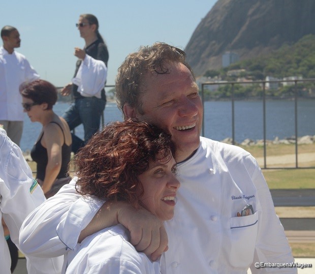 A alegria de estarem reunidos para a foto oficial do evento era evidente