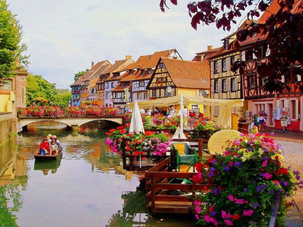 Colmar, a beautiful litlle town in north eastern France 600