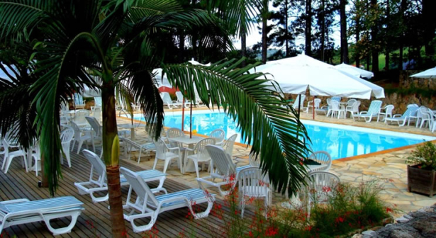 Com 7 piscinas, a Piscina de Biribol é uma das opções para o lazer.
