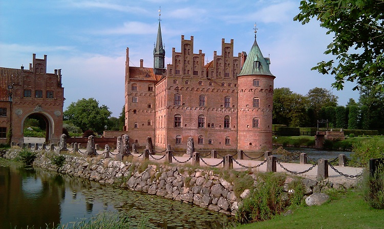 egeskov-castle