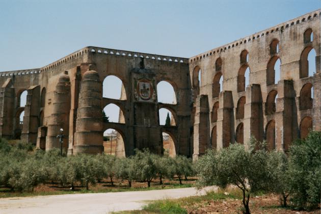 Elvas_aqueduct Elvas – Portugal