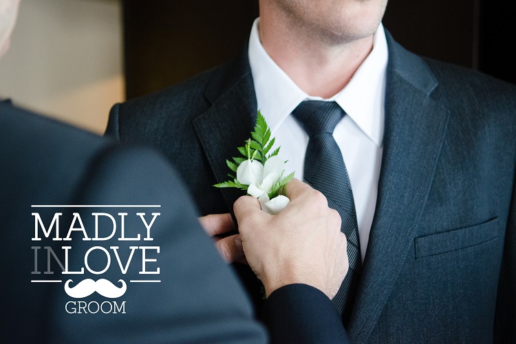 madly-in-love-groom