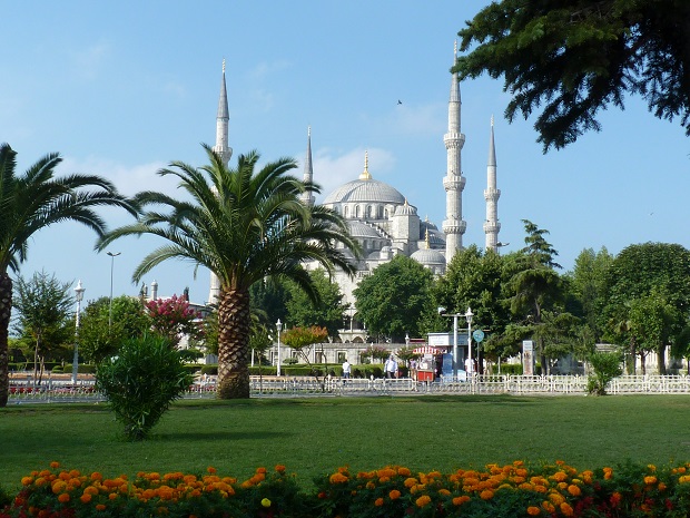 Mesquita Azul é um dos maiores monumentos de Istambul