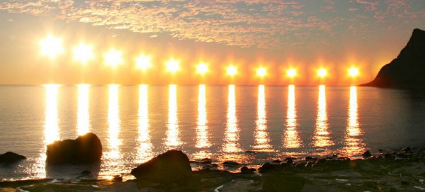 Midnight-sun-Lofoten-Norway-740