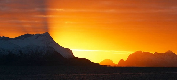 Midnight_sun_Sandhornet_Norway_740