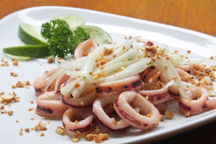 Nomangue - Lula ao alho e óleo. Foto Rafael Wainberg