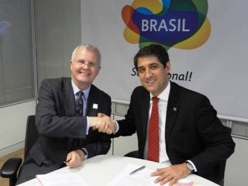 O diretor de Mercados Internacionais do VisitBritain, Keith Beecham, e o diretor de Mercados Internacionais da Embratur (Instituto Brasileiro de Turismo), Marcelo Pedroso
