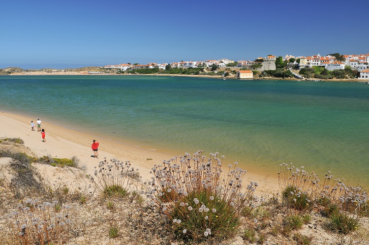 Praia das Furnas Rio - Odemira