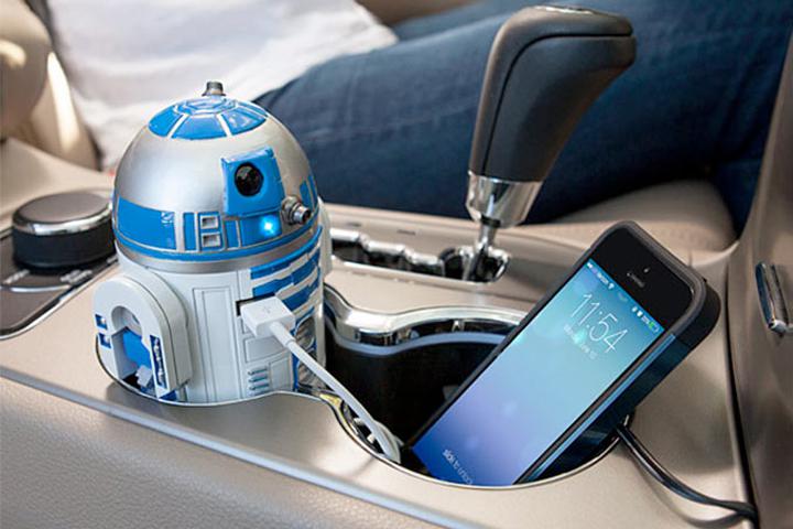 R2D2 CAR CHARGER