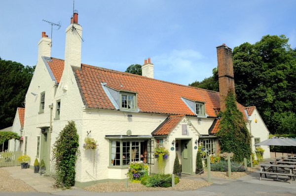 The Pipe & Glass Inn, Yorkshire, England. Credit Tony Bartholomew 600