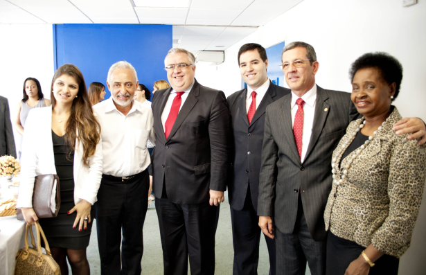 Vanessa Ferreira e Marcos Moutinho Santander, Adilson Pires vice-prefeito do Rio de Janeiro, Leonardo Negreiro direto do Windsor, Marcos Bezerra - gerente geral do Windsor e Jurema - subsecretaria de Inclusão Social