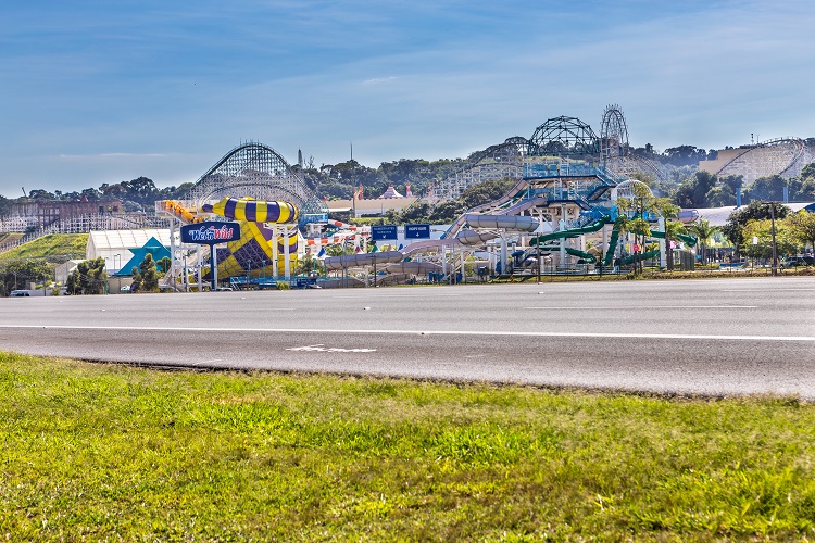 wetn-wild-se-localiza-em-frente-ao-resort