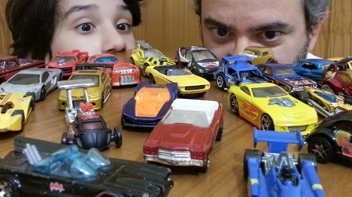 carros em miniatura
