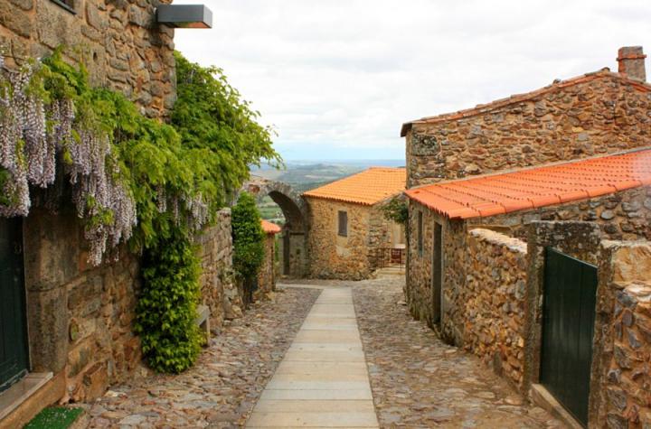 castelorodrigo1-e1435831660597