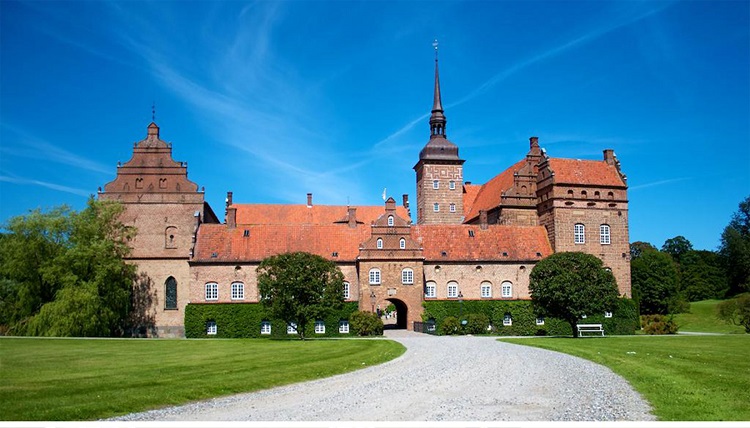 castle_nyborg_denmark_europe_historic