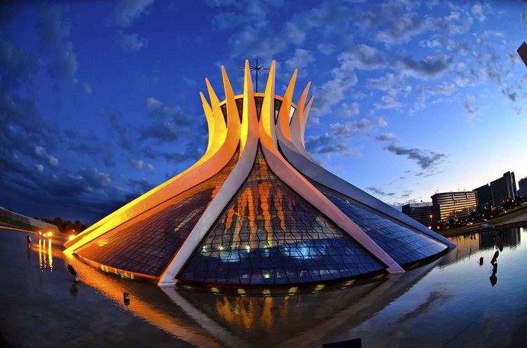 catedral_em_brasilia_60x90_jpg_1
