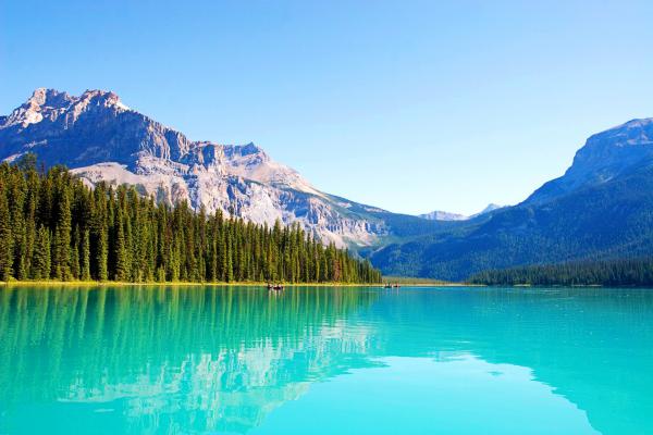 emerald_lake___yoho_national_park___british_columbia__canada_