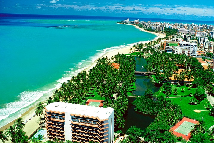 Maceió (AL) é um dos destinos mais disputados por clientes da CVC na próxima alta temporada