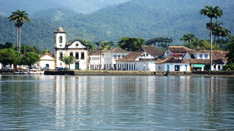 site-classic-paraty-port-view